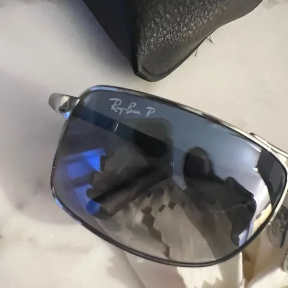 Rayban Polished Gunmetal Grey Gradient sunglasses with case - Picture 4 of 5